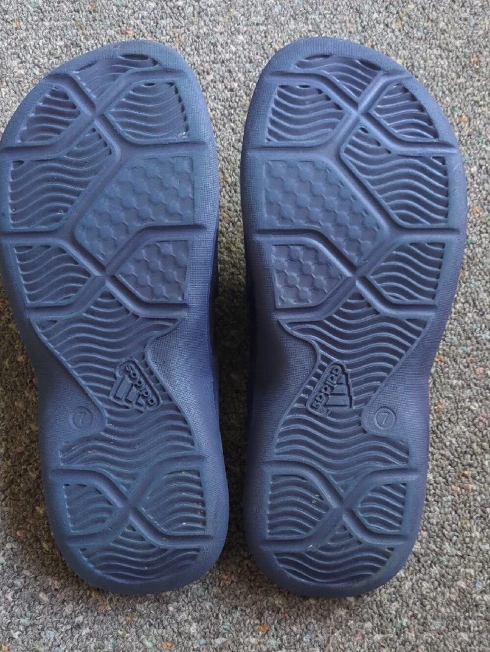 Adidas Men'sNavy Blue Flip Flop Sandals with Yellow Insole Graphics Size 7